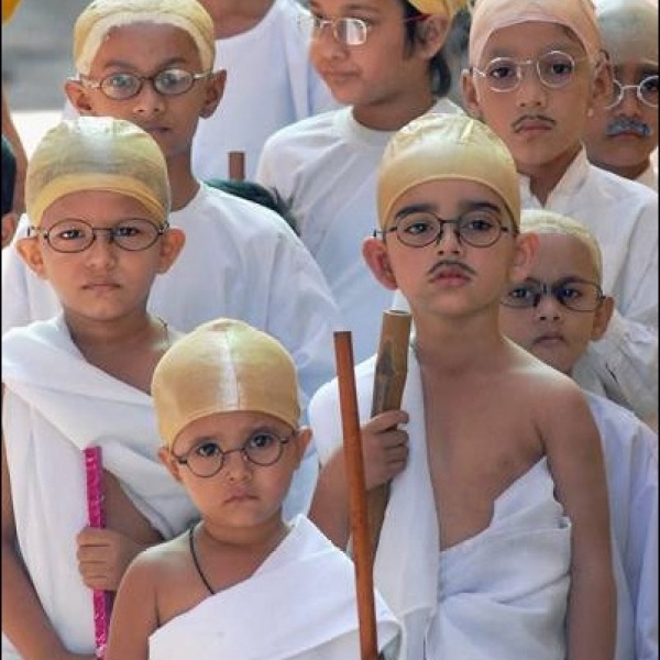 How to dress up a child as Mahatma Gandhi
